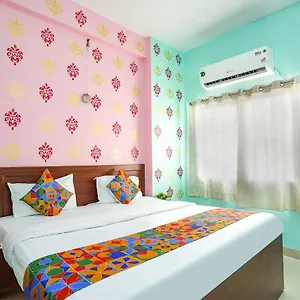 Fabexpress Kashi Khand Hotel Varanasi